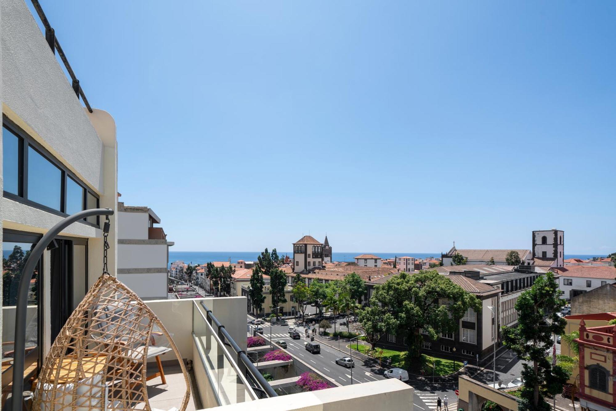 Atlantic Blue 1 - City Center With Garage Funchal  Buitenkant foto